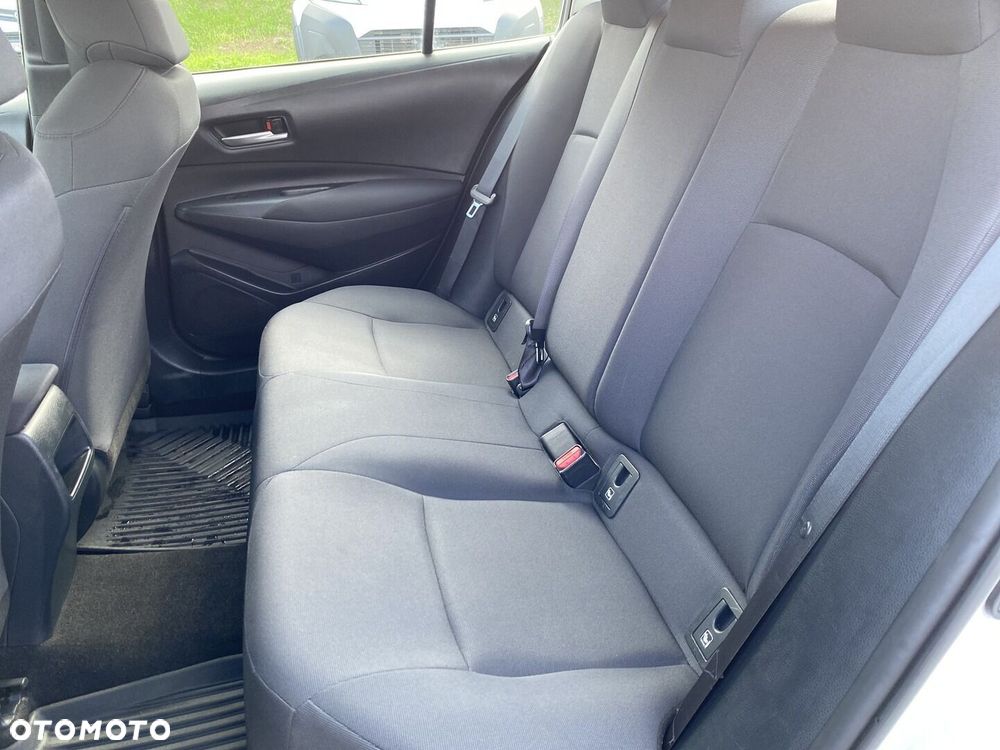 Toyota Corolla 1.6 Active EU6 - 21