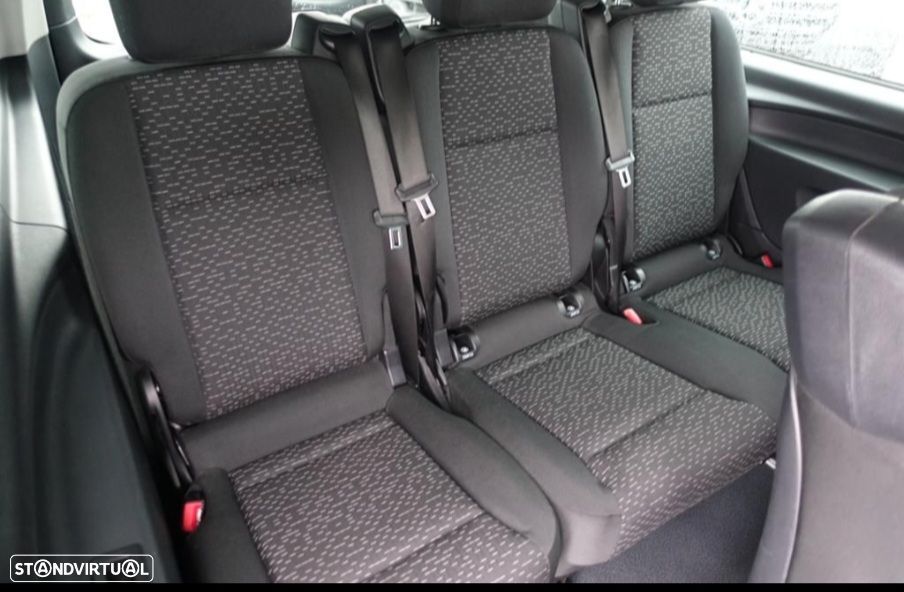 Mercedes-Benz eVito Tourer - 12