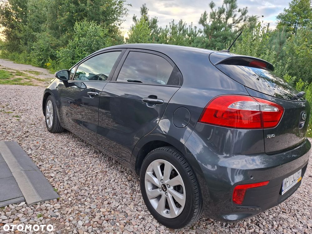 Kia Rio 1.2 Dream Team Edition - 2