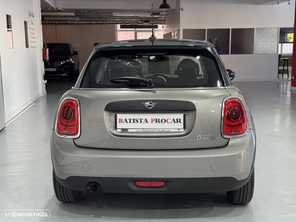 MINI 5 Portas One D - 9