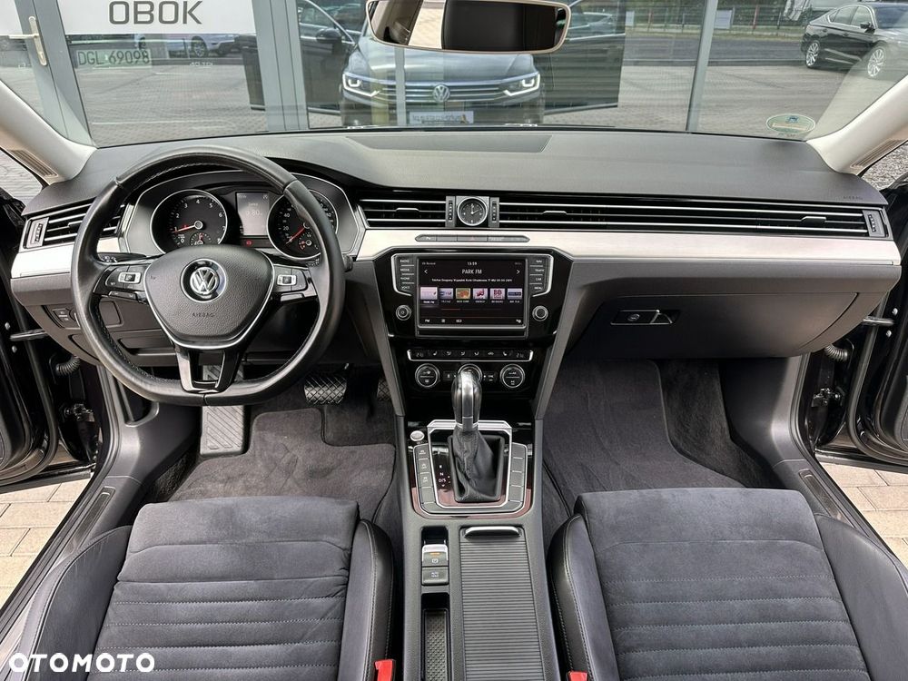 Volkswagen Passat Variant 2.0 TSI (BlueMotion Technology) DSG Highline - 9