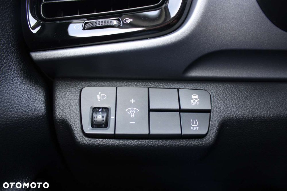 Kia Stonic - 32