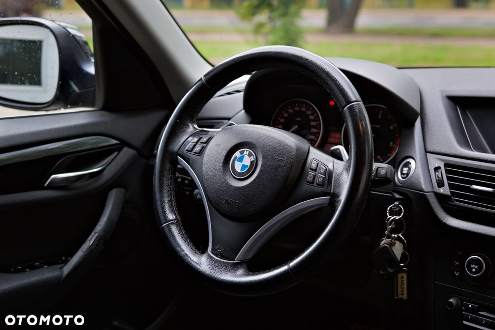BMW X1 xDrive23d - 27