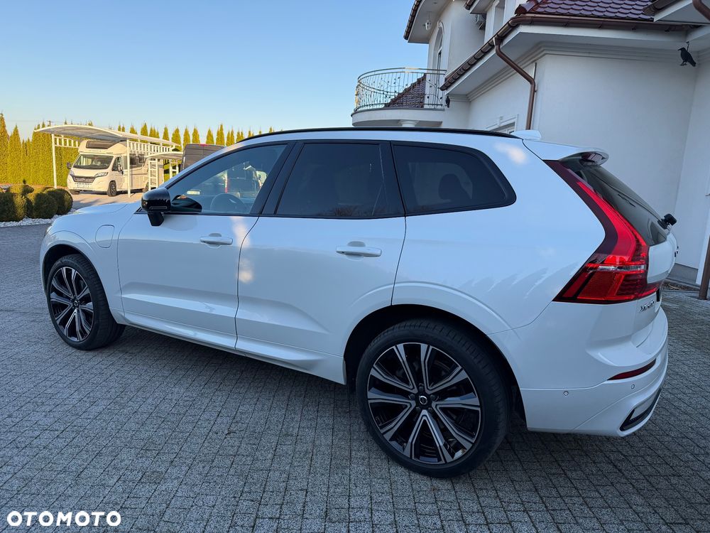 Volvo XC 60 T6 Plug-In Hybrid AWD Ultra Dark - 5