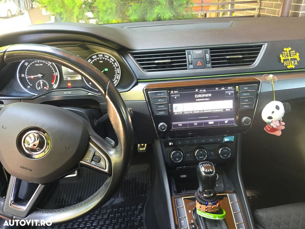 Skoda Superb 2.0 TDI DSG Ambition - 1