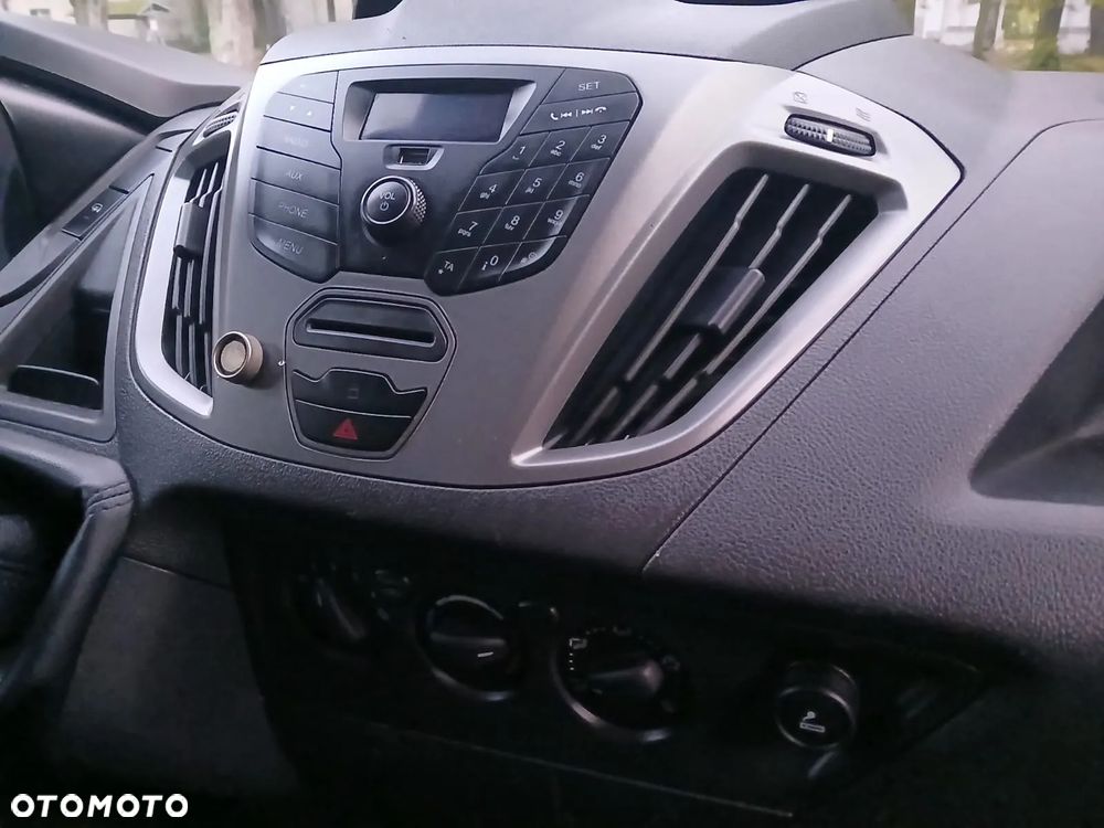 Ford TRANSIT CUSTOM - 31
