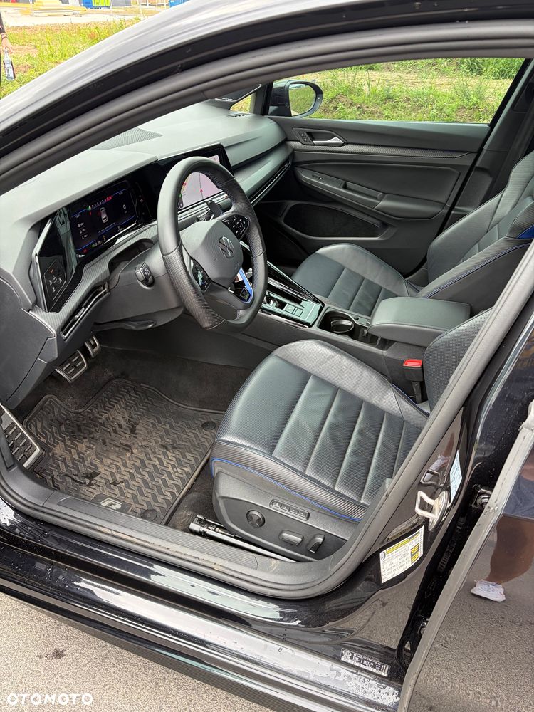Volkswagen Golf - 24