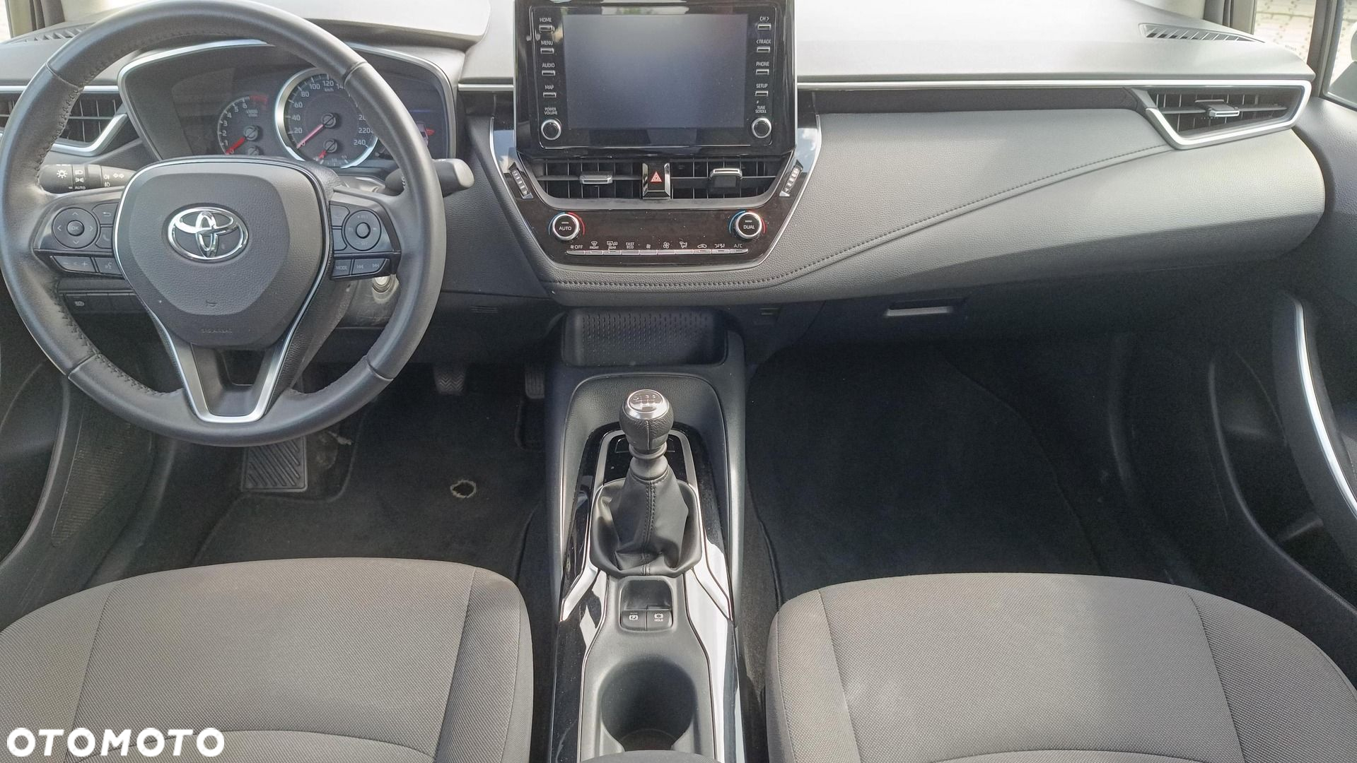 Toyota Corolla - 3