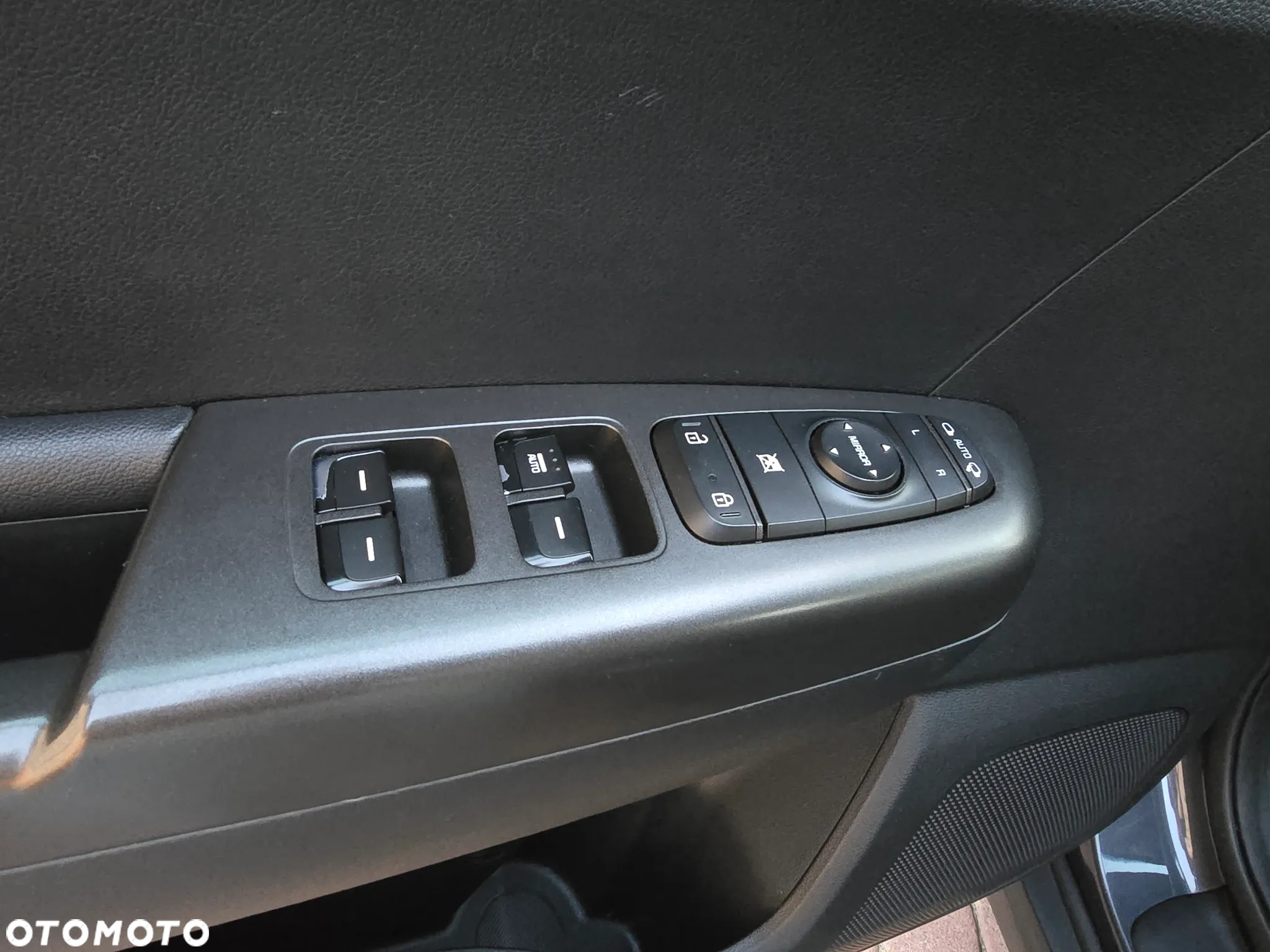 Kia Sportage 1.7 CRDI 2WD Vision - 35