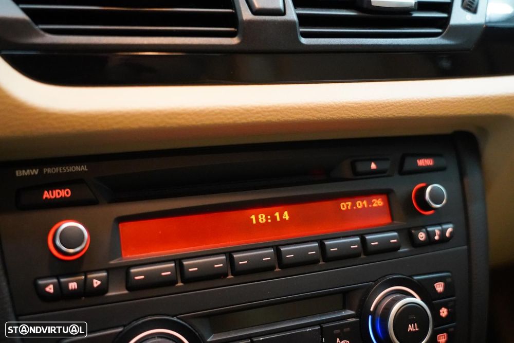 BMW X1 18 d sDrive - 10