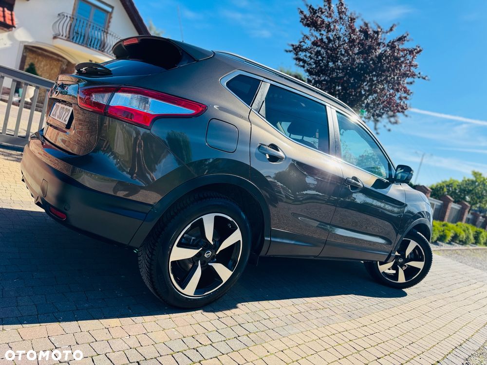Nissan Qashqai 1.2 DIG-T TEKNA+ - 3
