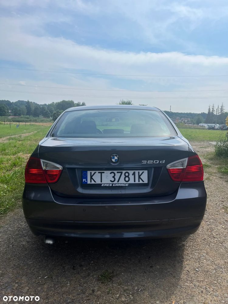 BMW Seria 3 320d - 8