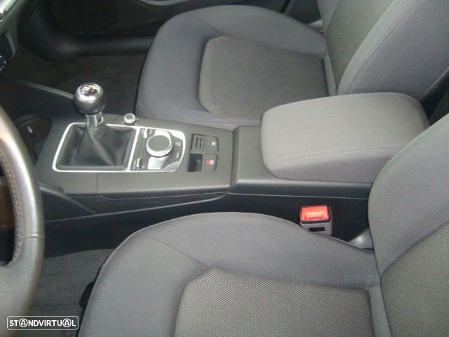 Audi A3 Sportback 1.6 TDI Sport - 26