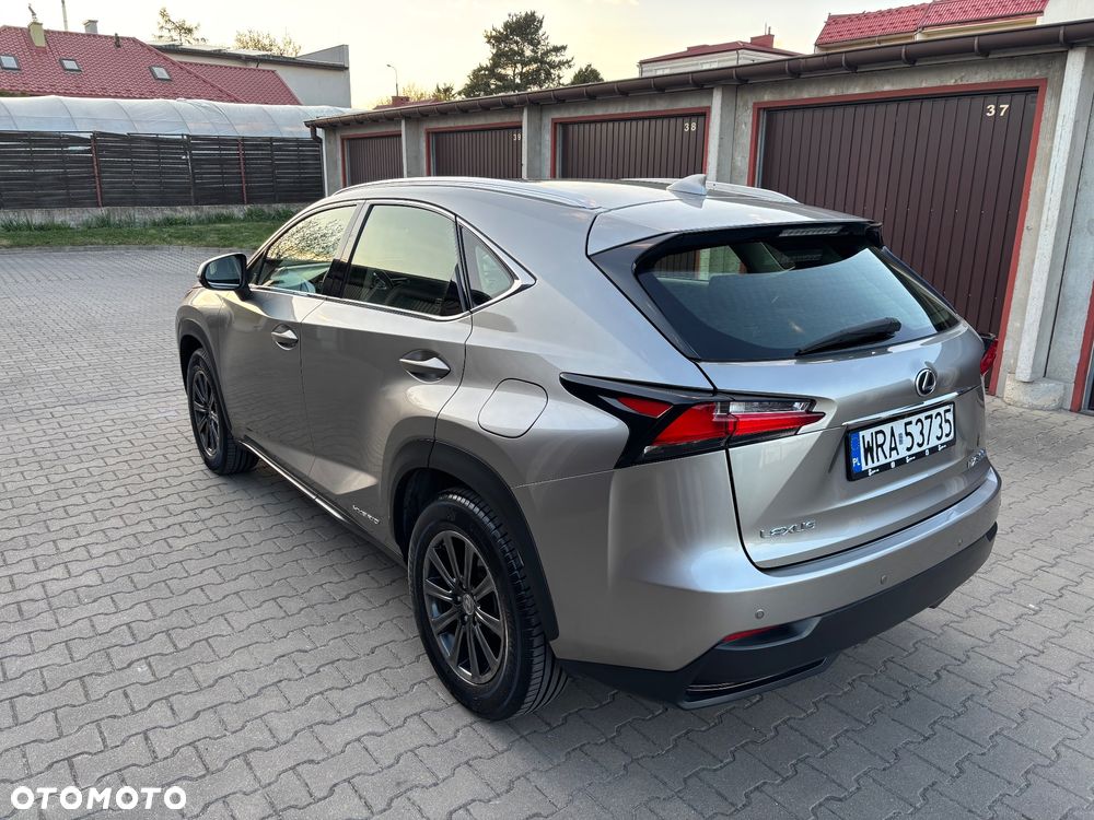 Lexus NX - 4
