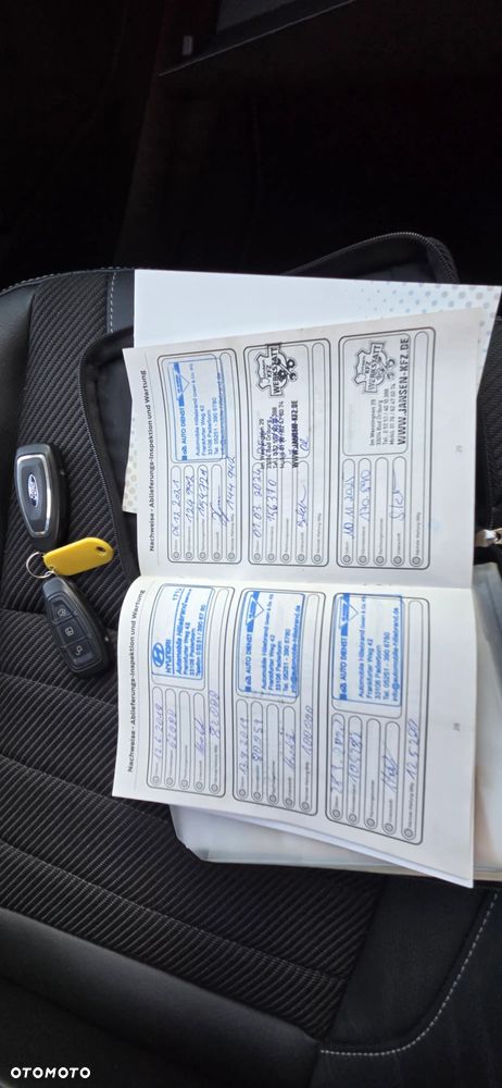 Ford Kuga 1.5 EcoBoost 4x4 Titanium - 38