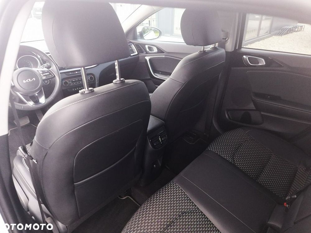 Kia Ceed 1.5 T-GDI Tribute DCT - 24