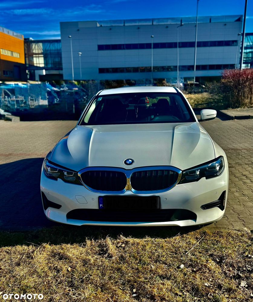 BMW Seria 3 318i - 2