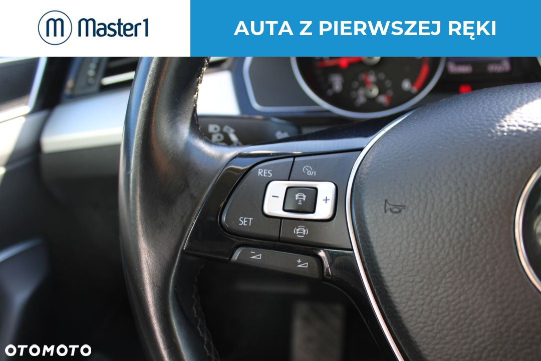 Volkswagen Passat 2.0 TDI SCR Comfortline - 20