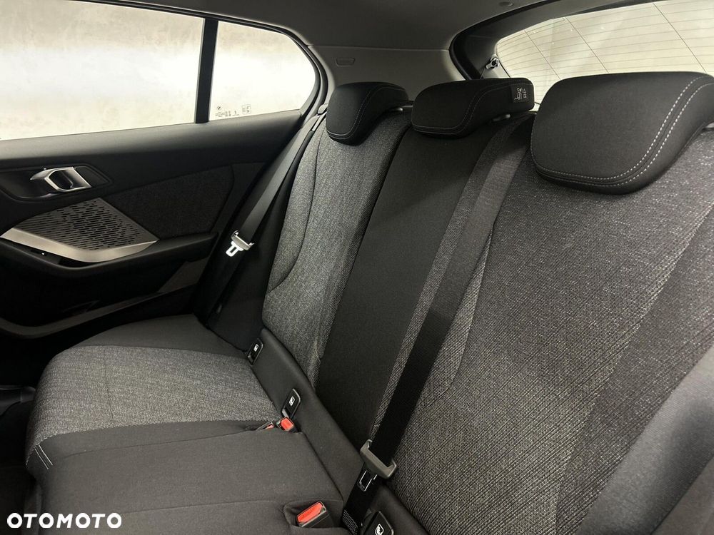 BMW Seria 1 - 18