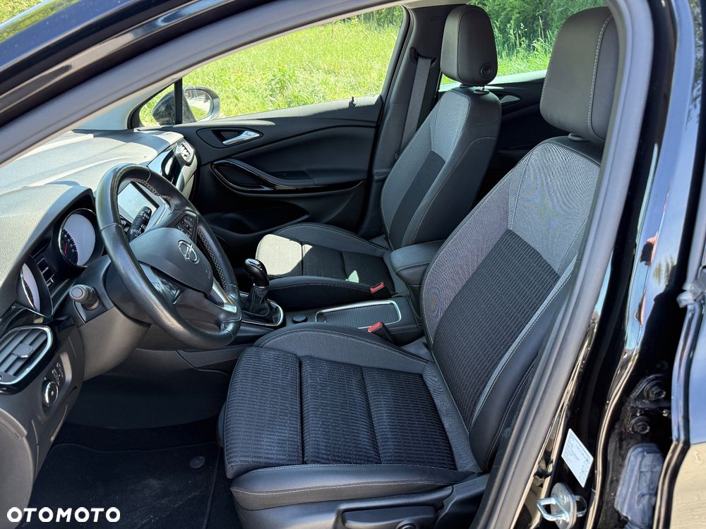 Opel Astra - 11