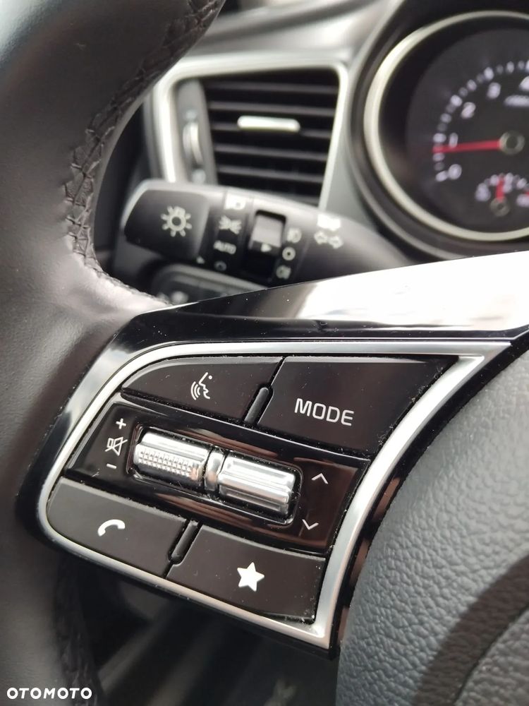 Kia XCeed 1.5 T-GDI M - 14