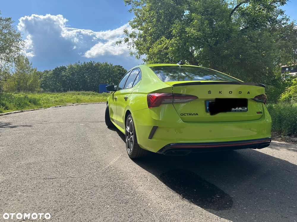 Skoda Octavia 2.0 TSI RS DSG - 6