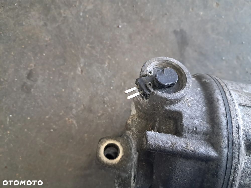 VW Seat 1.4 sprężarka klimatyzacji 5Q0820803J - 3