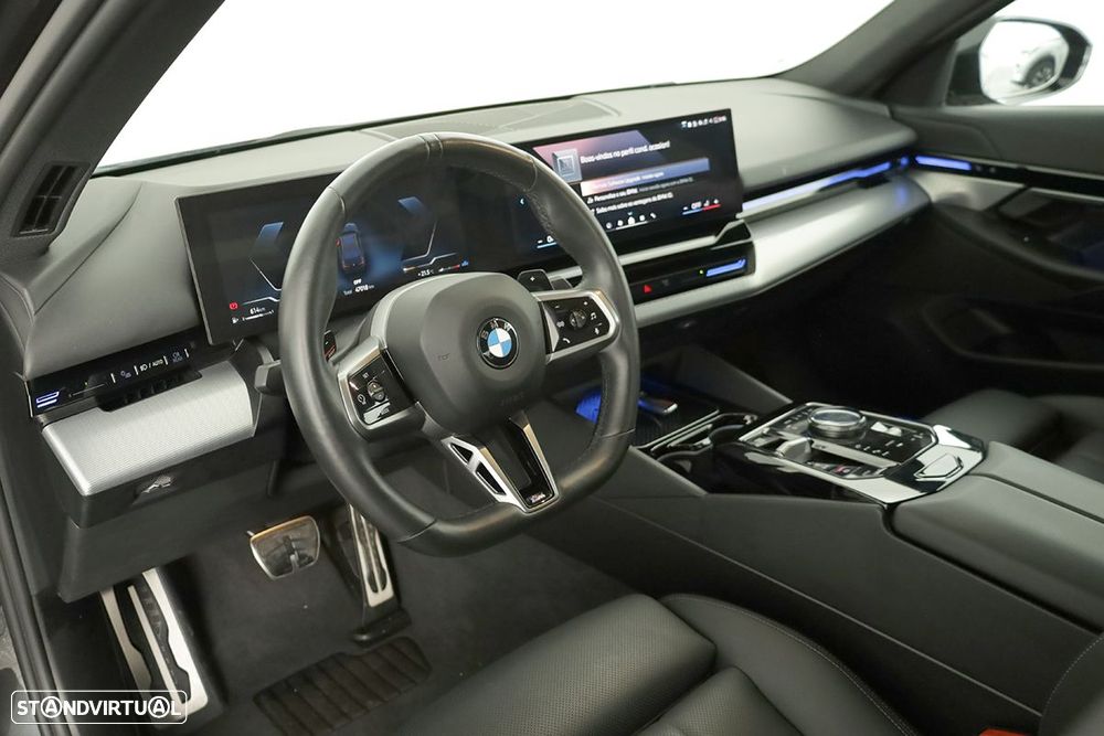 BMW 520 d Pack Desportivo M - 7