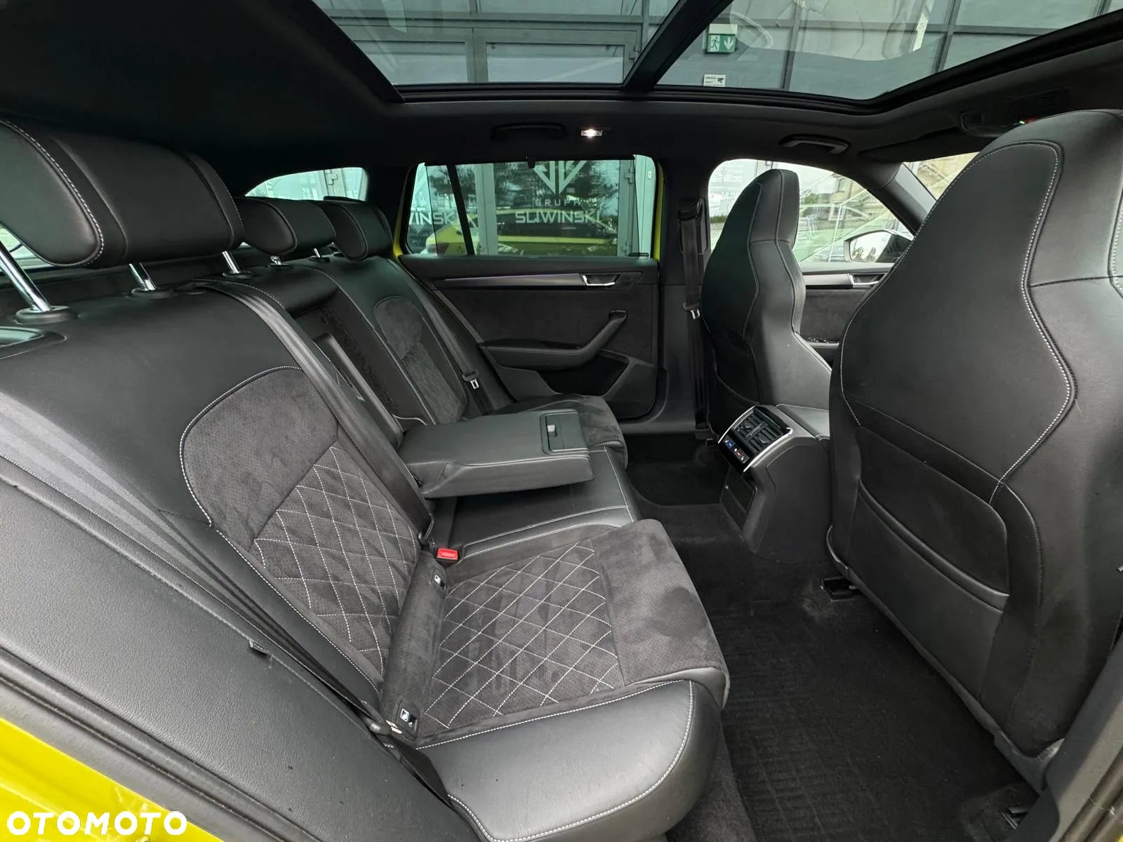 Skoda Superb 2.0 TDI 4x4 DSG Sportline - 25