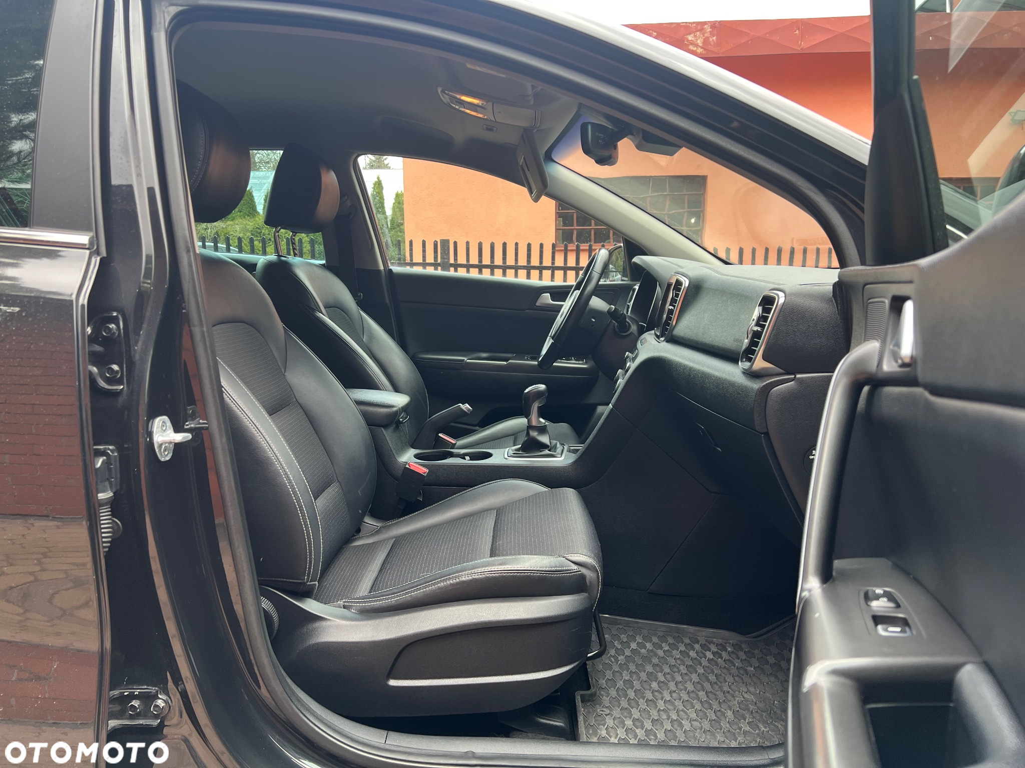 Kia Sportage 2,0 CRDI 2WD Vision - 19