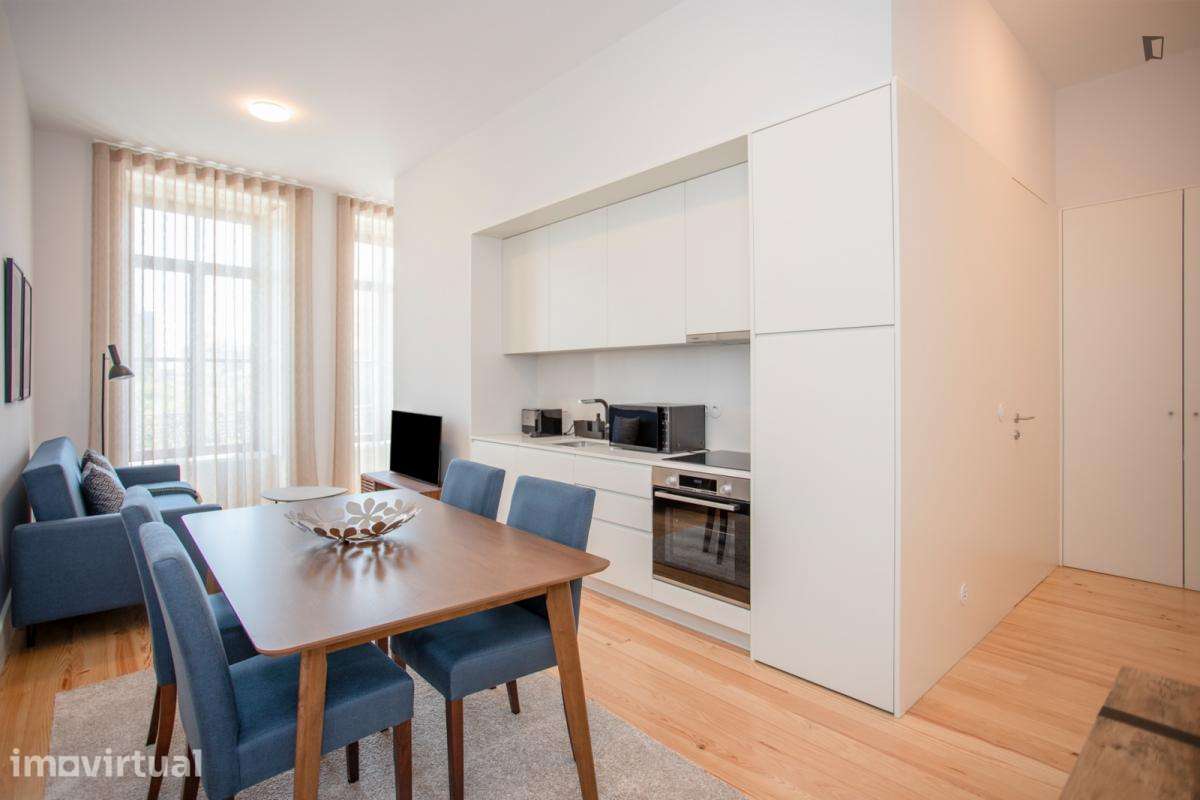 Apartamento com 1 quartos - localizado em Cedofeita Porto - Grande imagem: 4/27