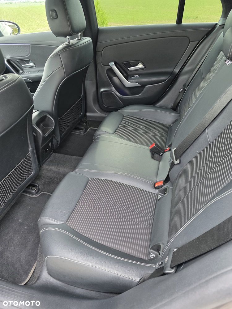 Mercedes-Benz CLA 180 Edition 2022 - 26