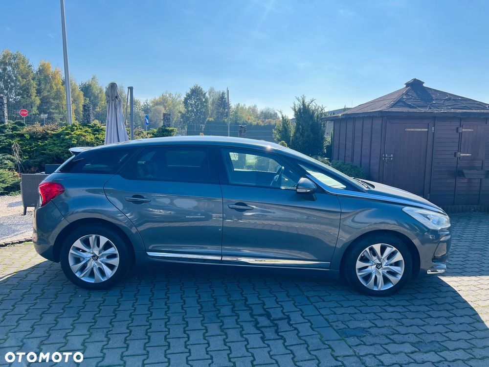 Citroën DS5 1.6 THP SoChic - 8