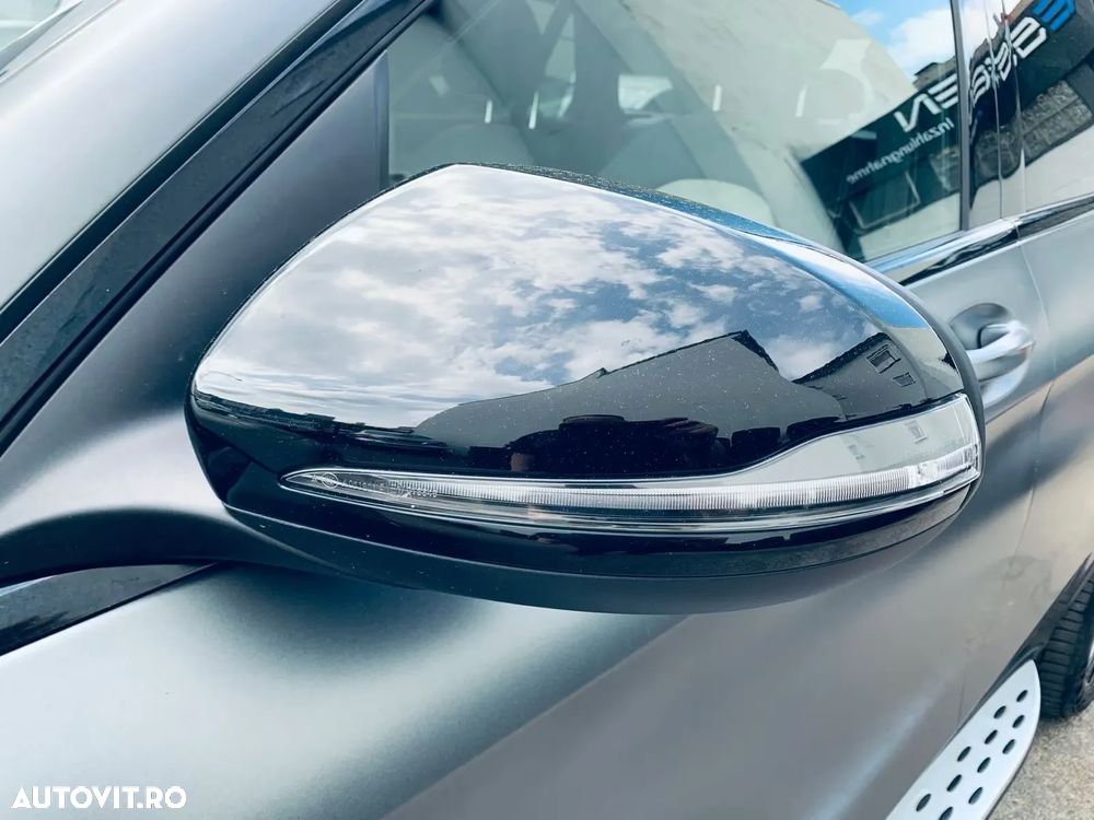 Mercedes-Benz GLC 300 e 4MATIC - 11