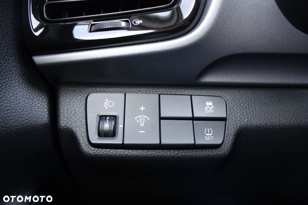 Kia Stonic - 32