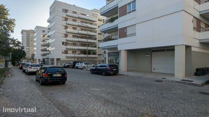 Arrendo Garagem na SOLUM - Coimbra - Grande imagem: 4/4