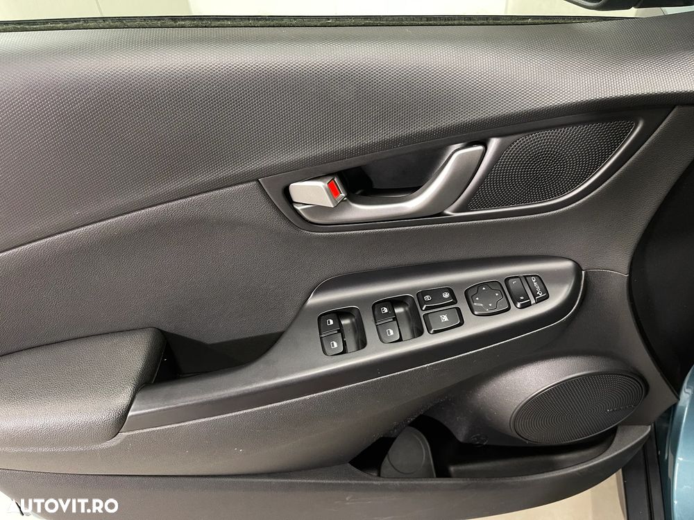 Hyundai KONA 1.6 T-GDI DCT 4WD Premium - 29