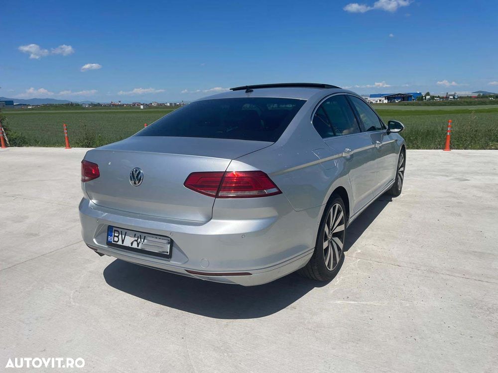 Volkswagen Passat 2.0 TDI DSG 4Motion Comfortline - 2