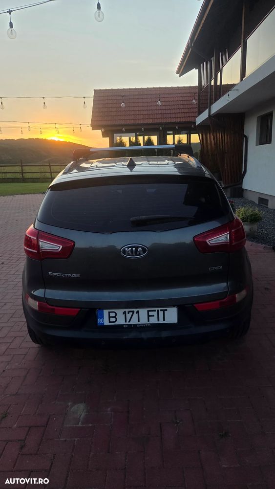 Kia Sportage 2.0 CRDI 4WD Automatik Spirit - 2