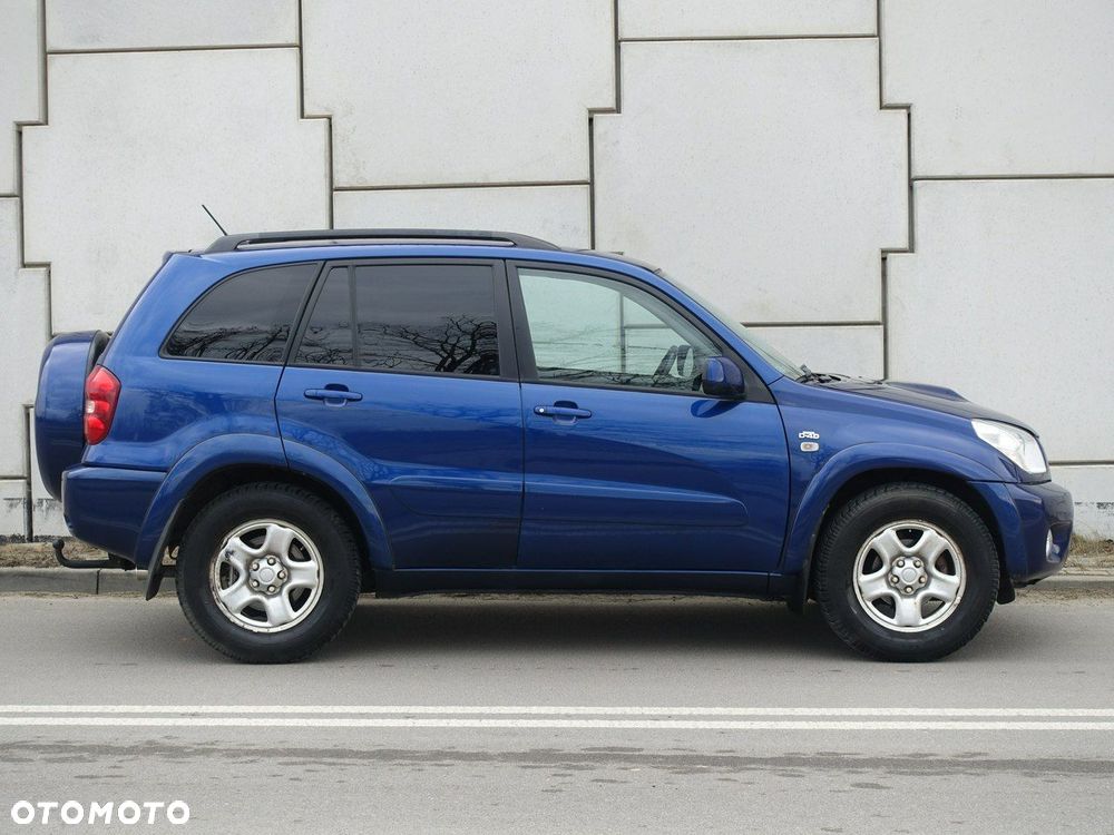 Toyota RAV4 D-4D 4x4 - 3