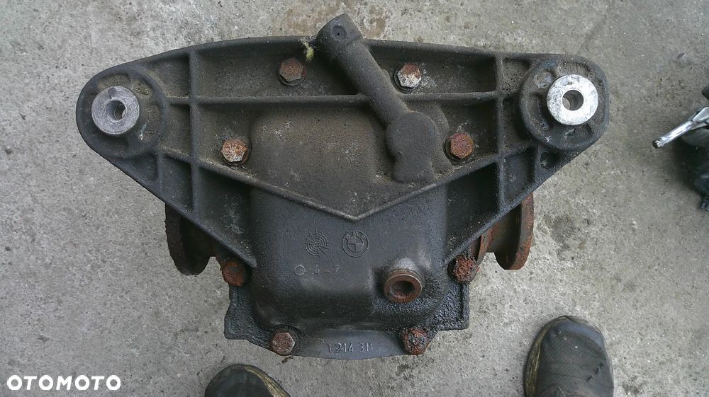 BMW E39 2.5D DYFER MOST - 4