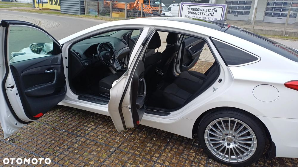 Hyundai i40 2.0 GDI Premium - 17