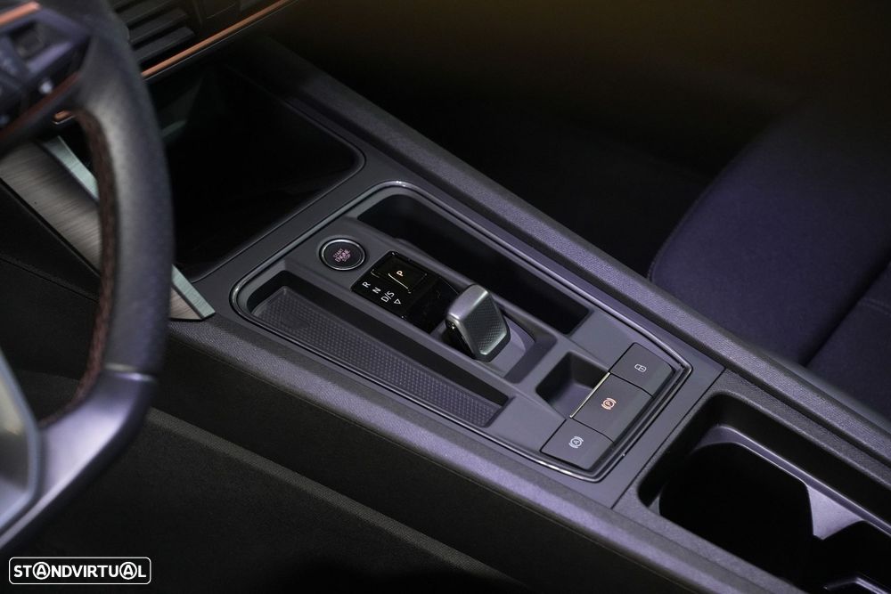 Cupra Leon 1.4 e-Hybrid MID DSG - 31