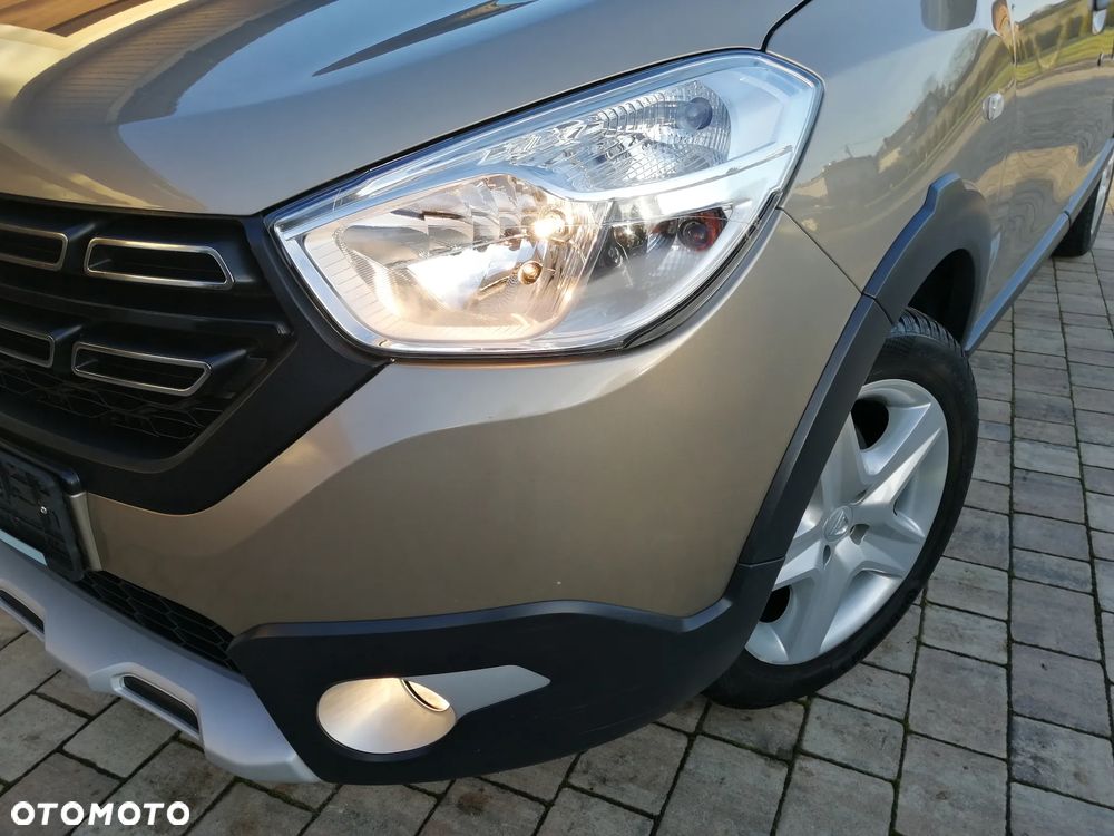 Dacia Dokker TCe 115 N1 Stepway Celebration - 38