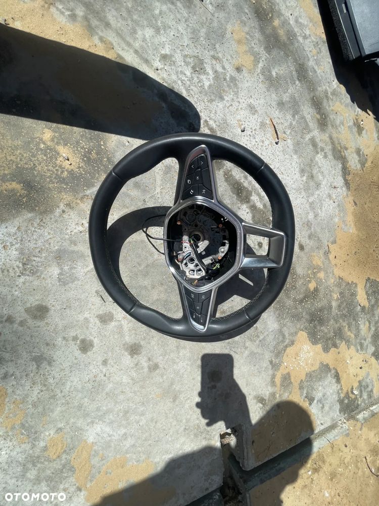 KIEROWNICA RENAULT TRAFIC IV - 1