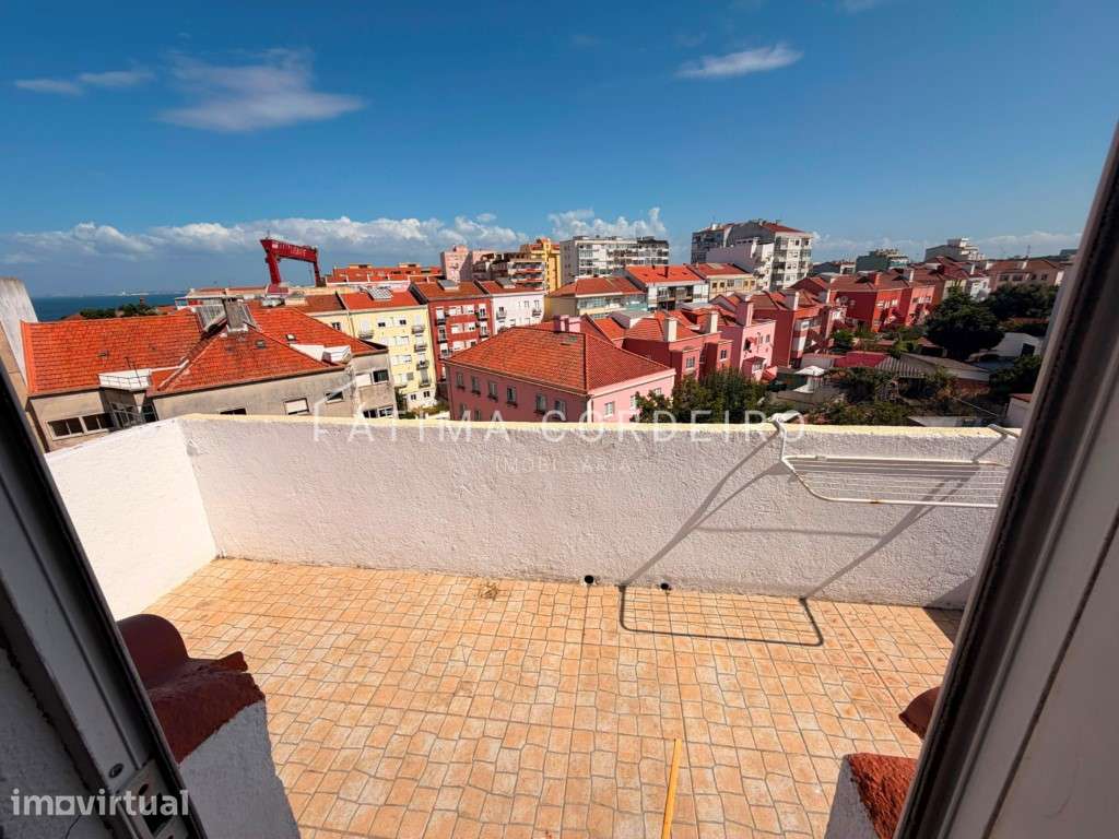 Fantástico apartamento T2 para arrendamento com terraço no centro d... - Grande imagem: 4/23