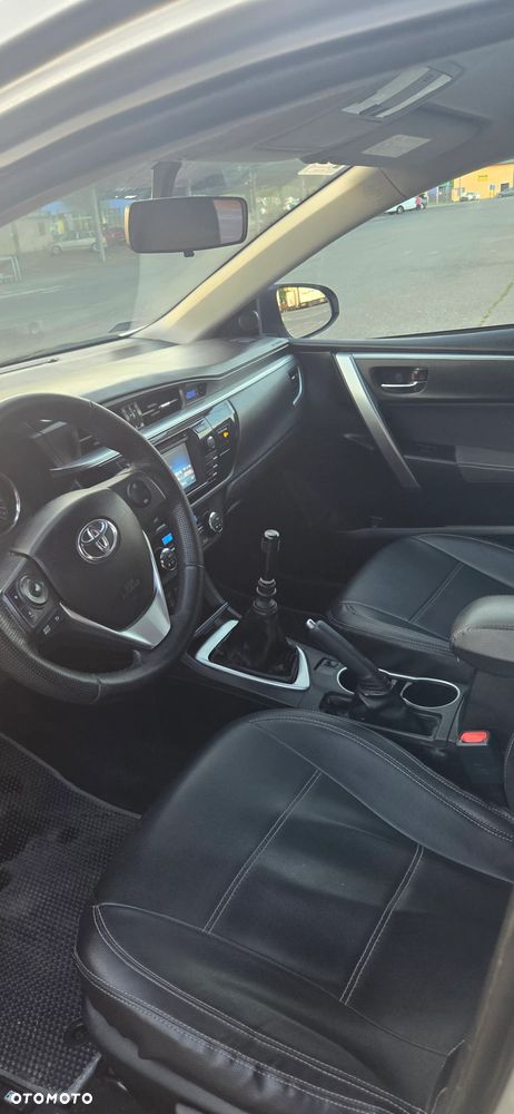 Toyota Corolla 1.6 Prestige - 7