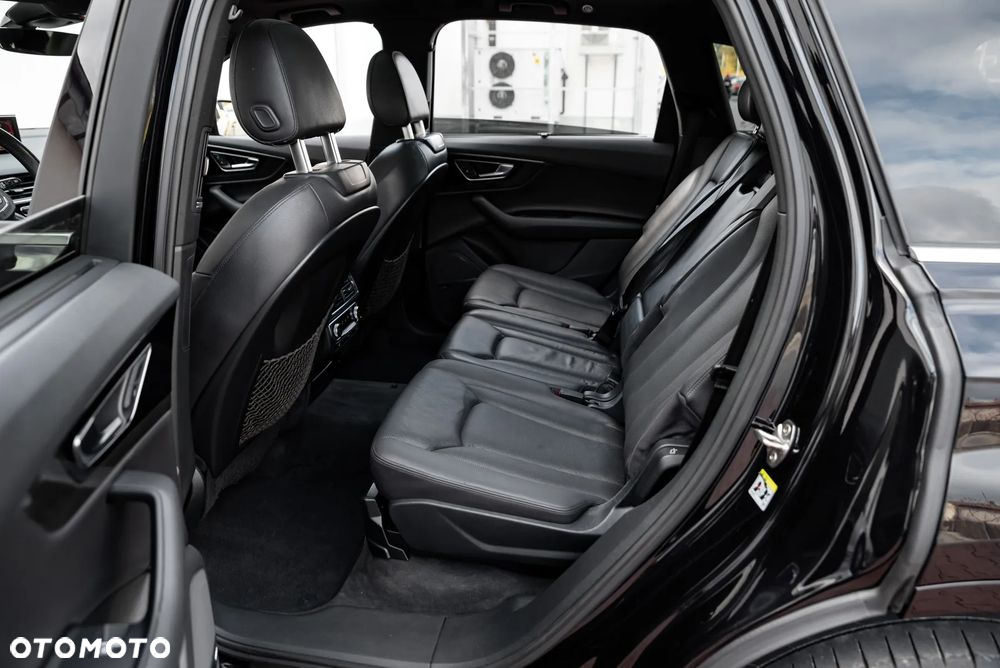 Audi Q7 3.0 TFSI Quattro Tiptronic - 37