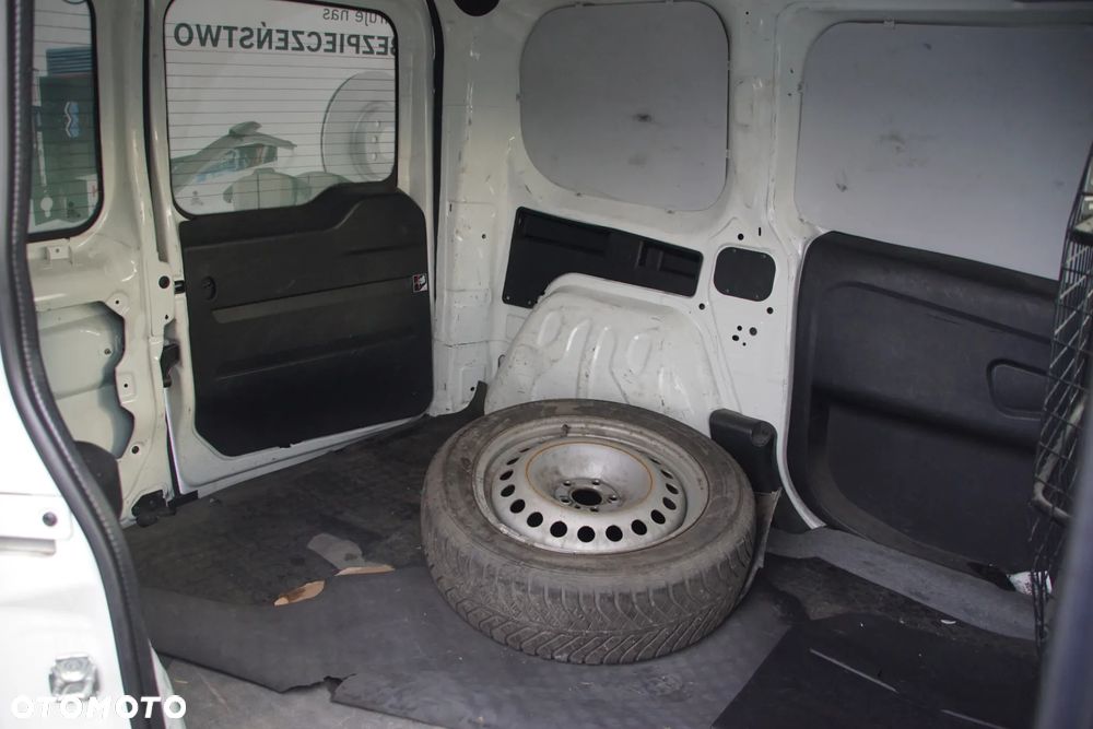 Auto na części - Opel Combo D 1.3 CDTI 90 KM A13FD C510 5PU 2017R Silnik Skrzynia Drzwi Maska Zderzak Błotnik Lampa Lusterko Klamka Szyba Deska Kokpit Sterownik Moduł Czujnik Licznik Panel Kierownica - 17