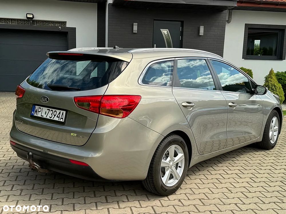 Kia Ceed 1.6 GDI XL - 12